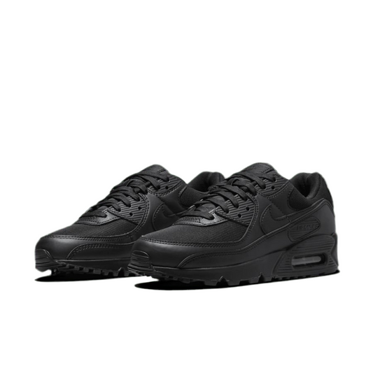Max 90 Black